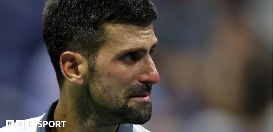Jugador de tenis con lágrimas en su rostro
