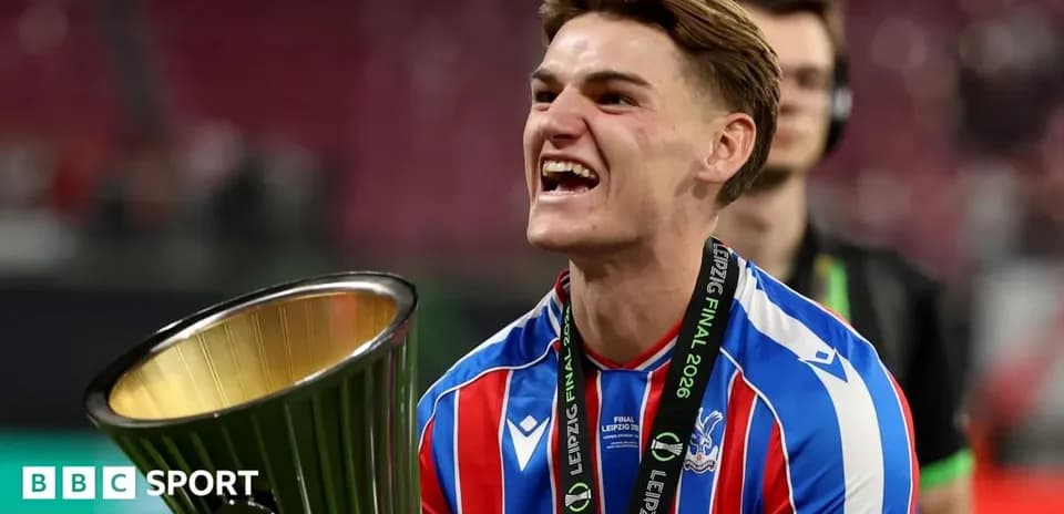 Jugador celebrando con trofeo tras final de Leipzig 2026