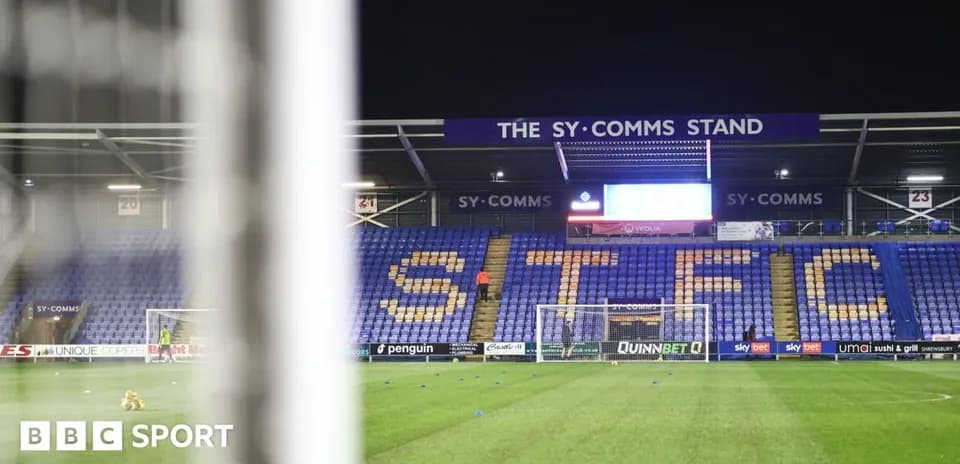 Vista del estadio con el nombre STFC en las gradas