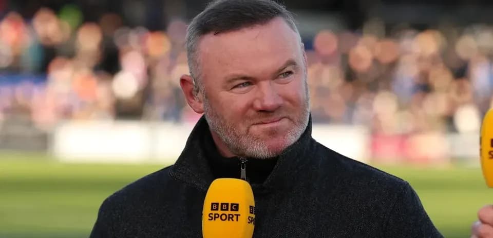 Analista deportivo en transmisión de BBC Sport