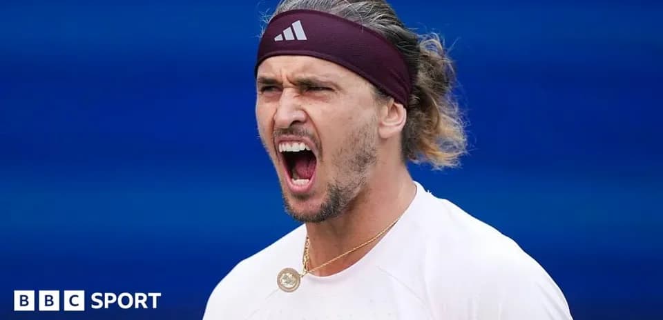 Jugador de tenis gritando durante un partido
