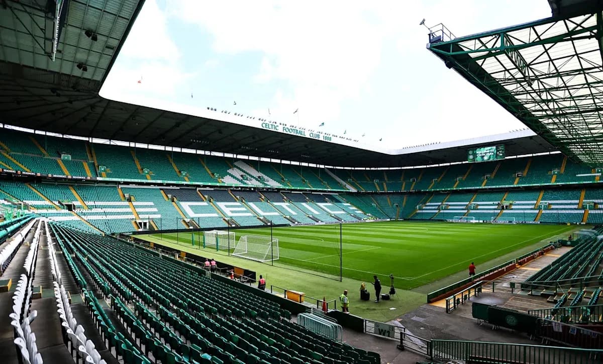 Estadio Celtic Park vacío antes de un partido