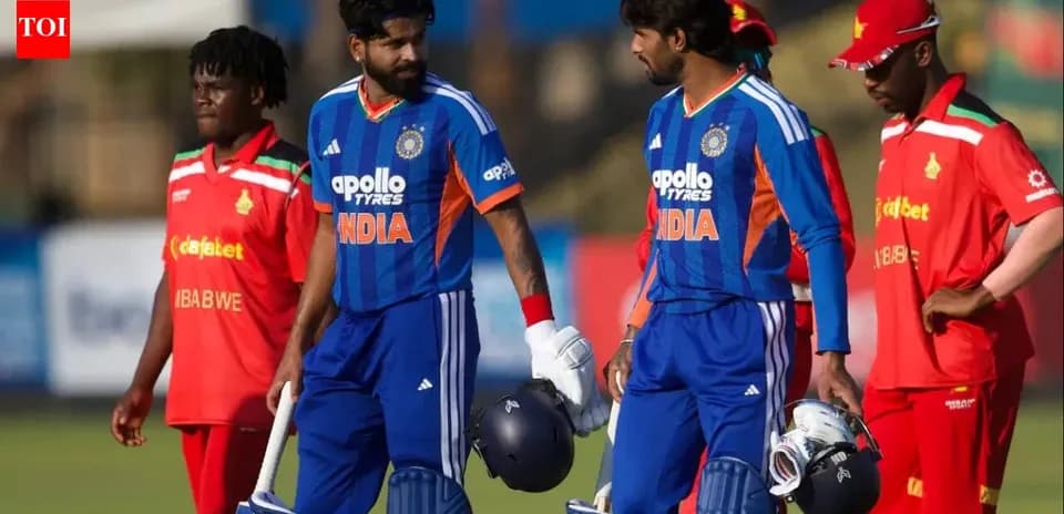 Jugadores de cricket de India y Zimbabue en el campo