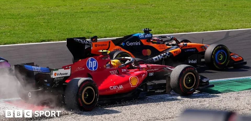 Ferrari y McLaren compitiendo en curva de carrera