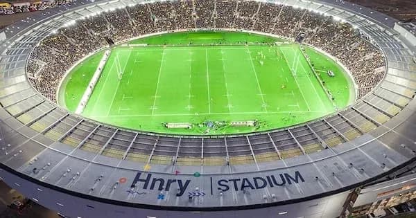 Vista aérea del estadio lleno durante un partido