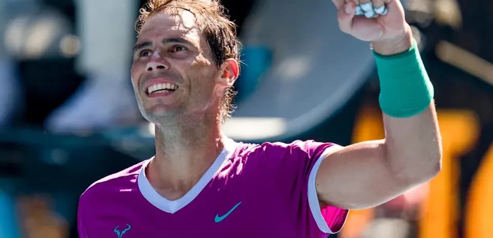 Rafael Nadal celebrando tras una victoria en la cancha
