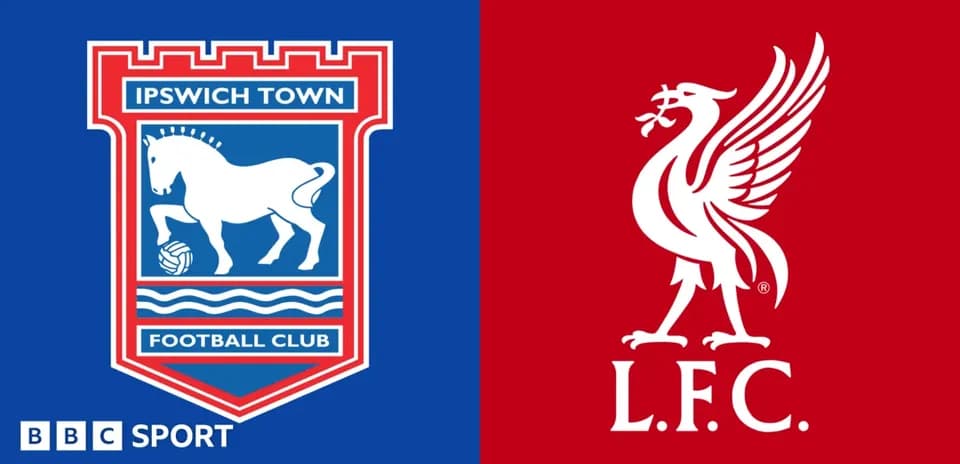 Logos de Ipswich Town y Liverpool FC en fondo colorido