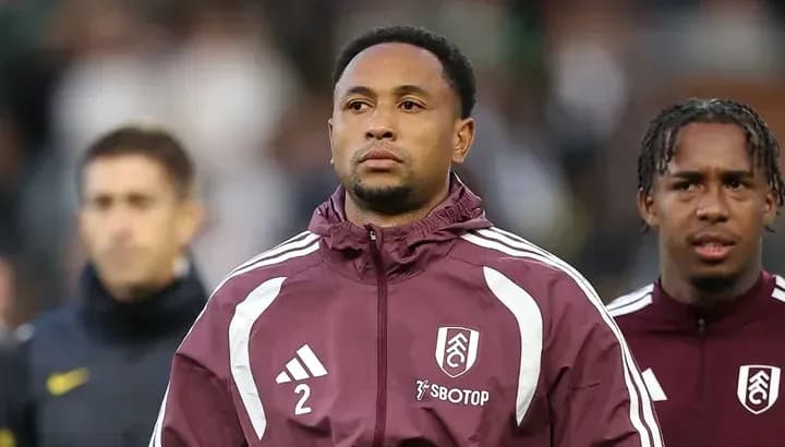 Jugador de Fulham en el túnel antes del partido Jugador de Fulham en el túnel antes del partido