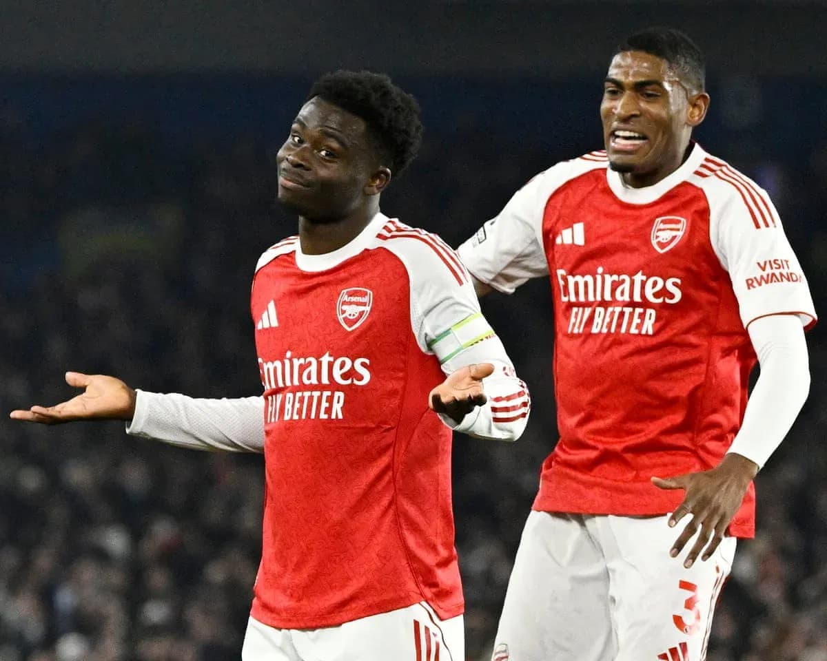 Jugadores del Arsenal celebrando un gol Jugadores del Arsenal celebrando un gol