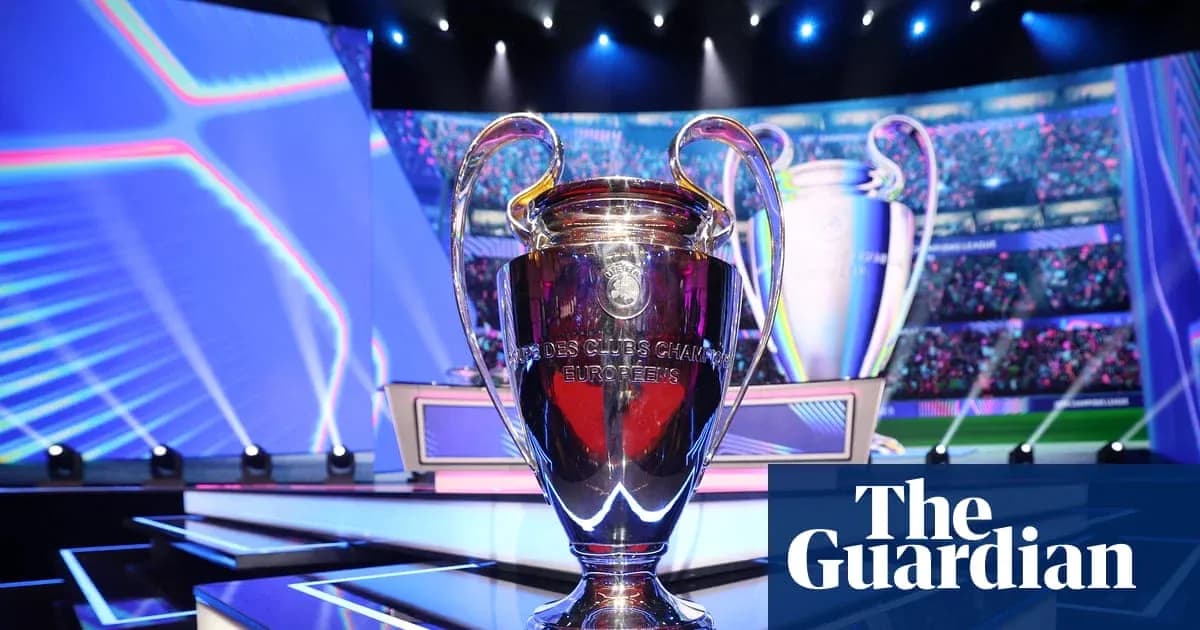 Trofeo de la UEFA Champions League en escenario Trofeo de la UEFA Champions League en escenario