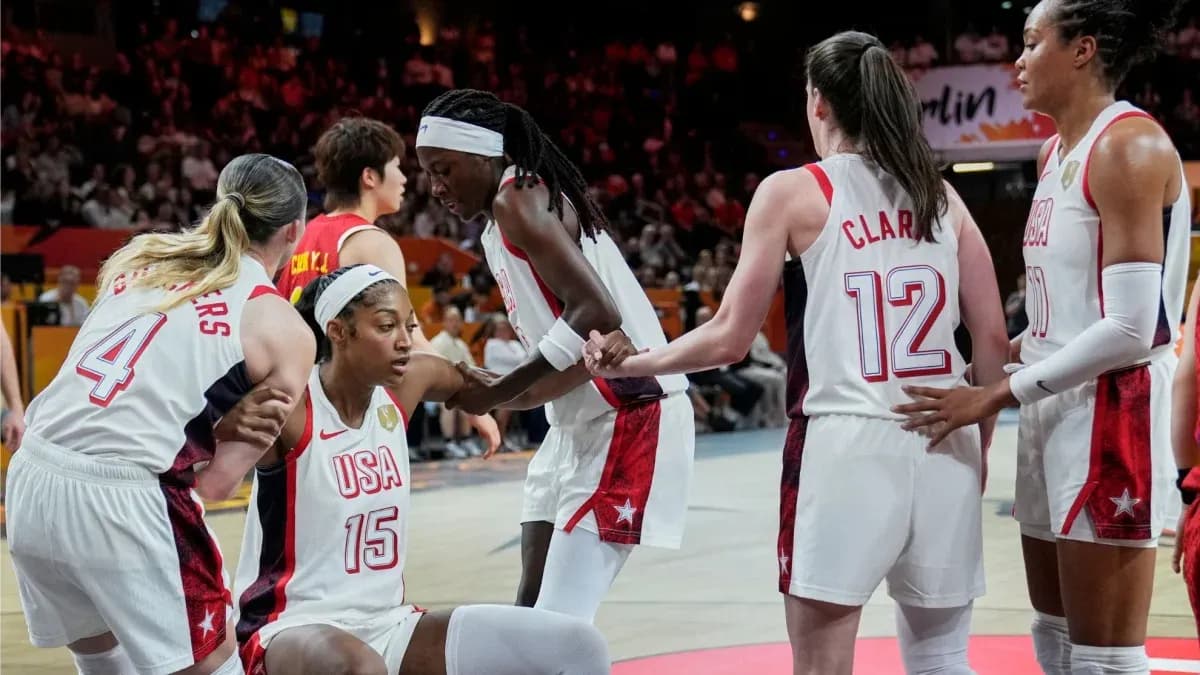 Jugadoras de baloncesto de EE. UU. en tiempo muerto Jugadoras de baloncesto de EE. UU. en tiempo muerto
