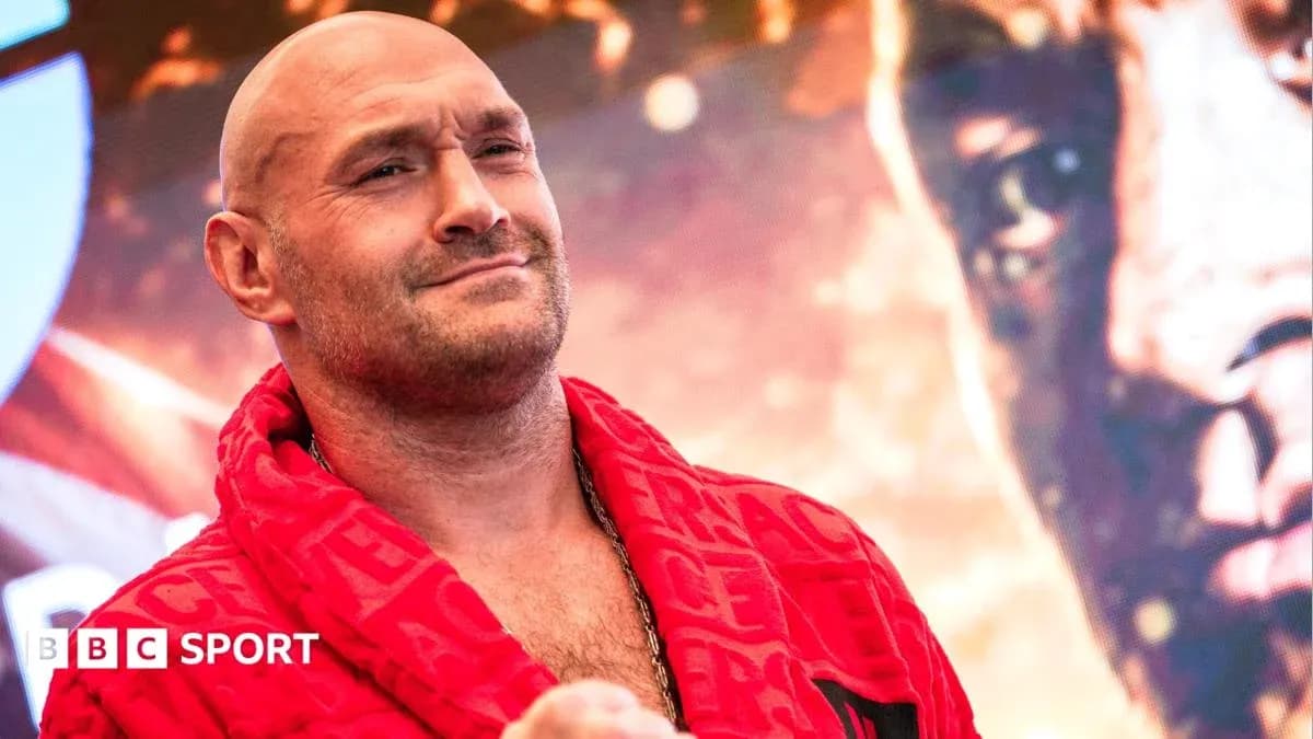 Tyson Fury posando en evento de boxeo Tyson Fury posando en evento de boxeo