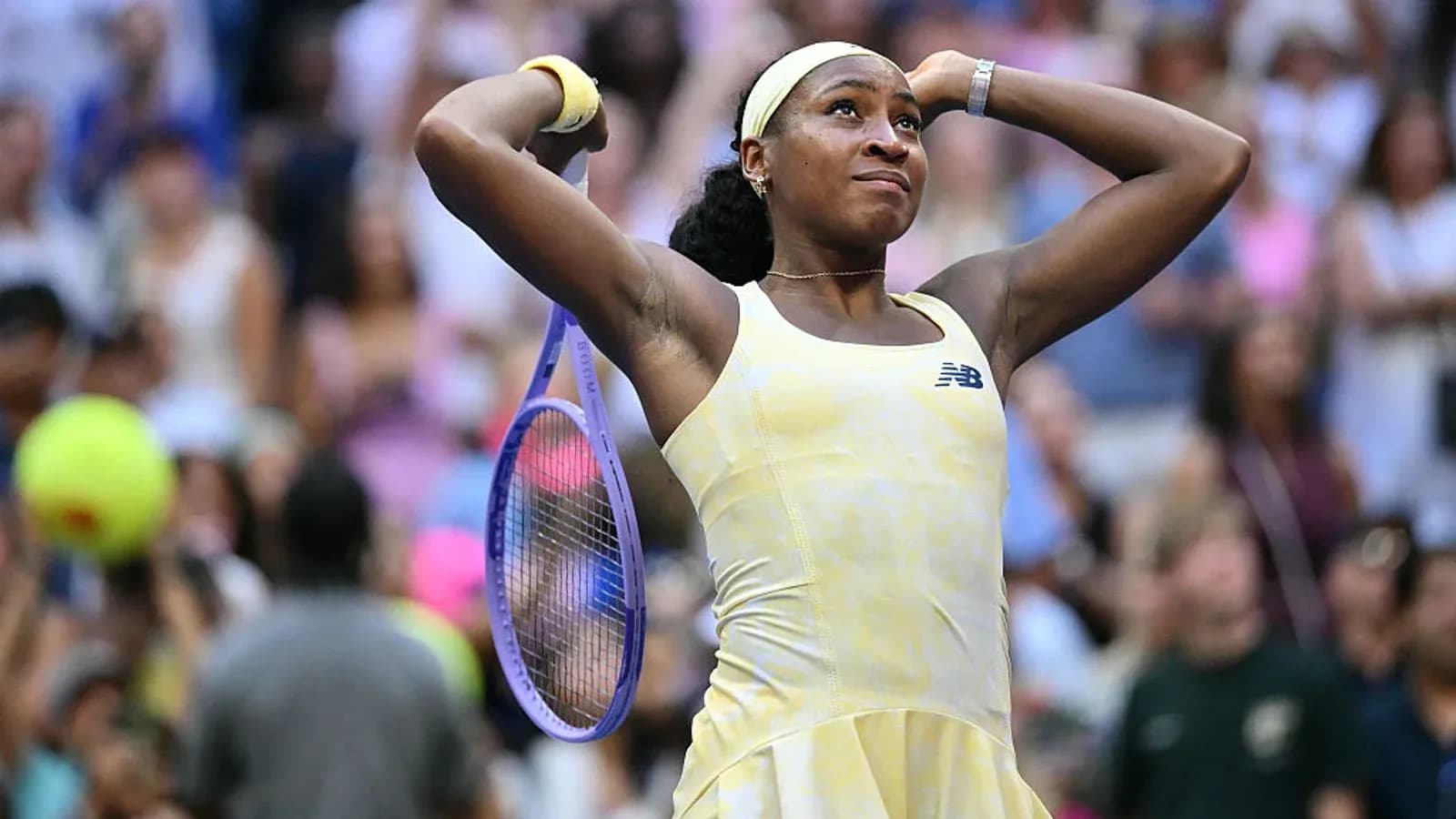 Coco Gauff celebrando en un partido de tenis Coco Gauff celebrando en un partido de tenis