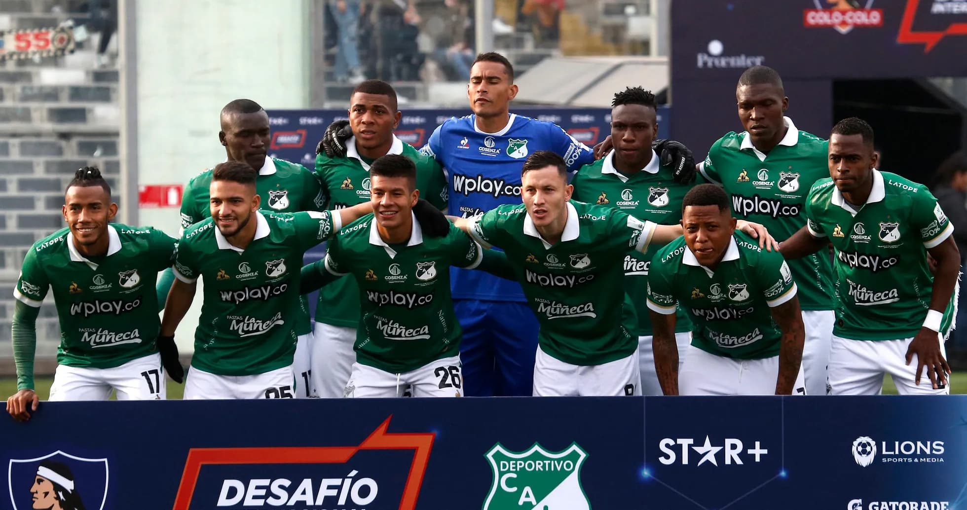 Equipo de Deportivo Cali posando para la foto oficial Equipo de Deportivo Cali posando para la foto oficial